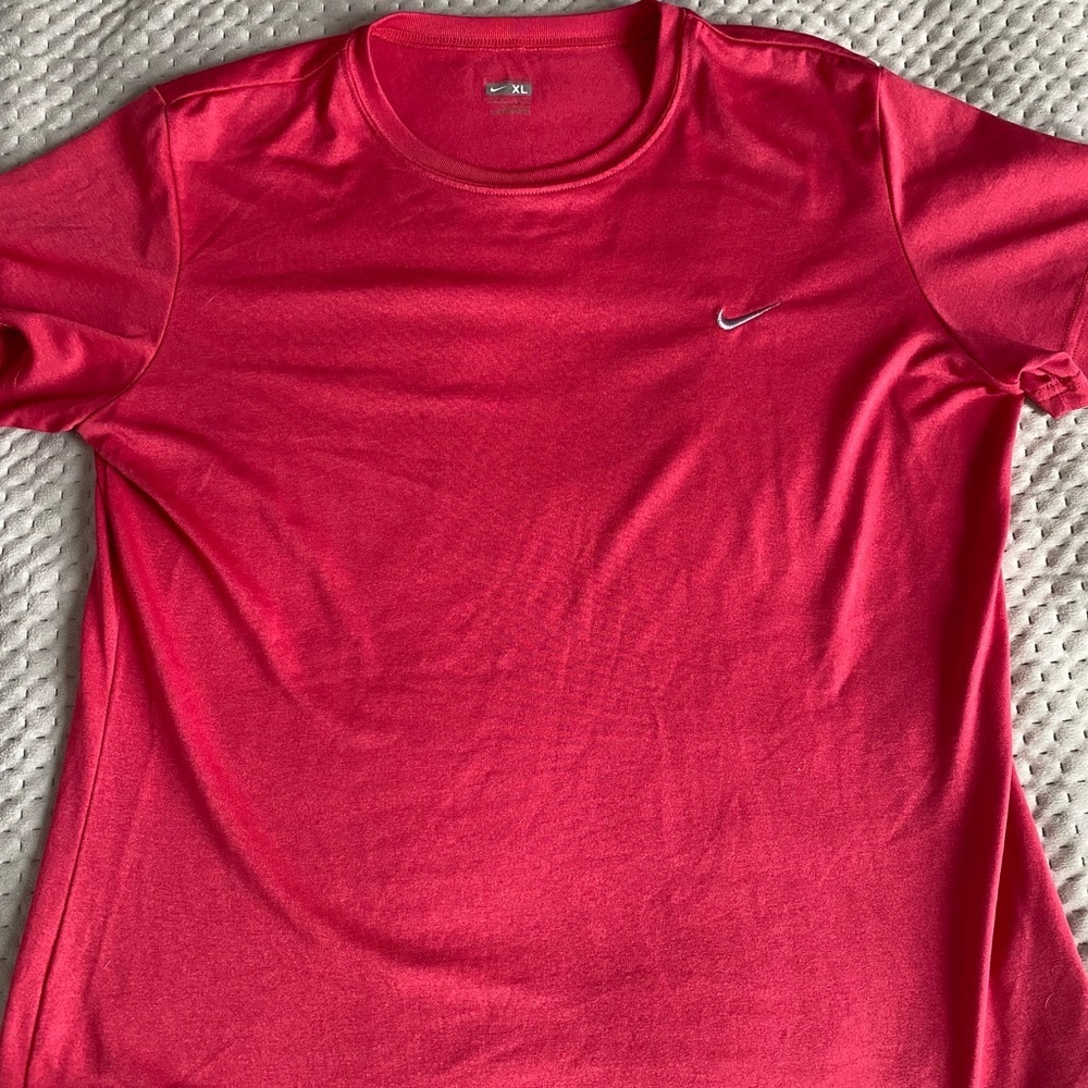 Nike— finish line dry fit tee